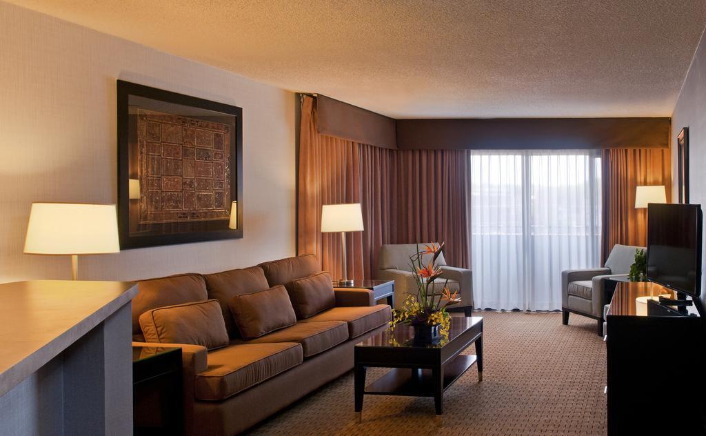 Wyndham Albuquerque Hotel & Conference Center Екстериор снимка