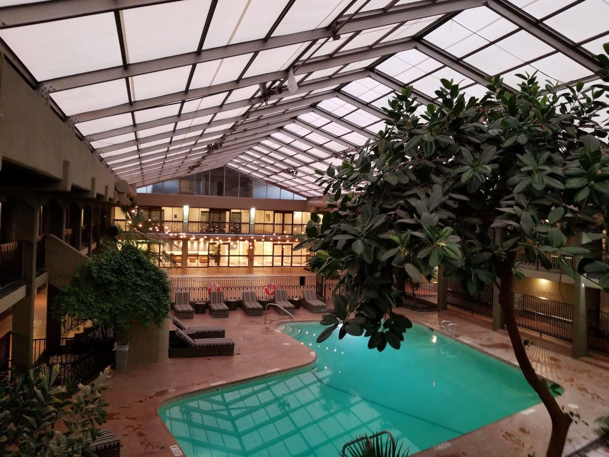 Wyndham Albuquerque Hotel & Conference Center Екстериор снимка