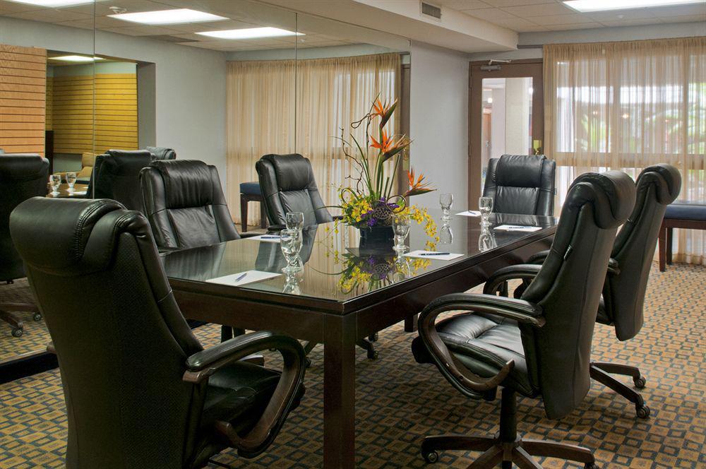 Wyndham Albuquerque Hotel & Conference Center Екстериор снимка